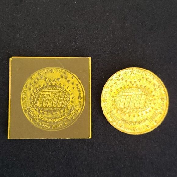 Vintage UTU Commemorative Medallion - Dated 1969 - Picture 4 of 9